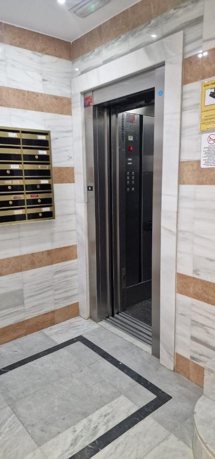Plaza Santa Ana Διαμέρισμα Μπένιντορμ Εξωτερικό φωτογραφία